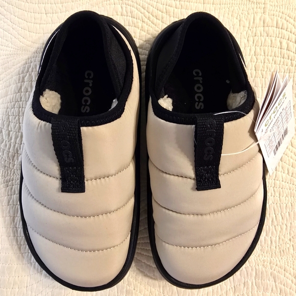 NWT Crocs Kids Classic Puff Moc Slip On Shoe - Picture 1 of 8
